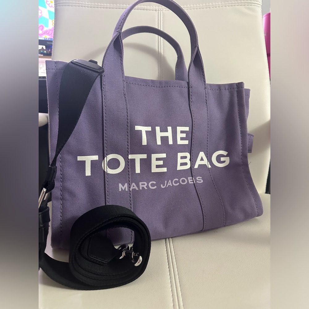 Marc Jacobs- THE CANVAS MEDIUM TOTE BAG